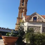 Dom wakacyjny Traditional Adobe House In Evrychou With Cozy Garden&fireplace! Nikozja