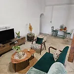 Holiday home Traditional Adobe House In Evrychou With Cozy Garden And Fireplace! Nicosia