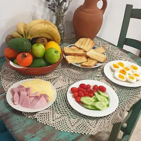 Сasa de vacaciones Traditional Adobe House In Evrychou With Cozy Garden And Fireplace!