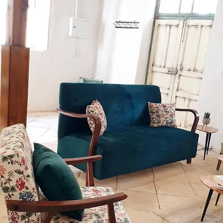 Traditional Adobe House In Evrychou With Cozy Garden And Fireplace! Сasa de vacaciones *