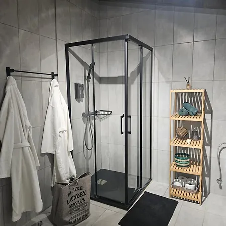 Traditional Adobe House In Evrychou With Cozy Garden And Fireplace! * 尼科西亚