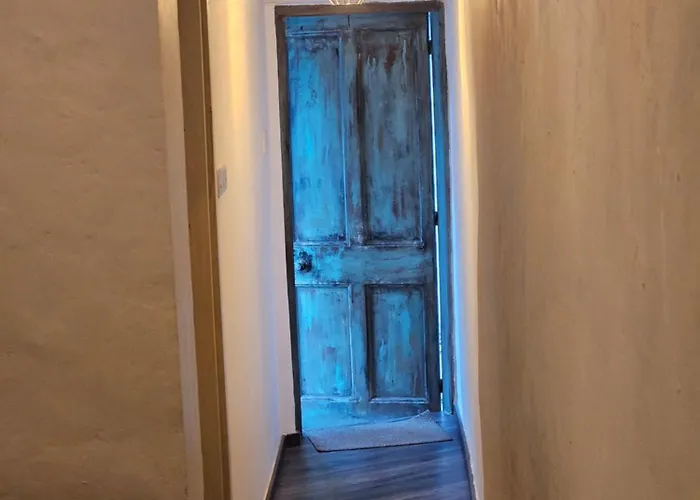 Traditional Adobe House In Evrychou With Cozy Garden And Fireplace! Nikósie