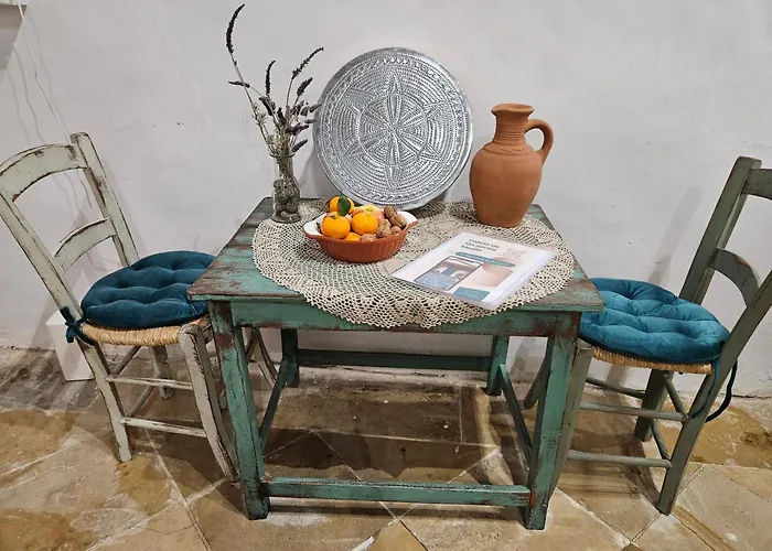 Traditional Adobe House In Evrychou With Cozy Garden And Fireplace! Nikósie