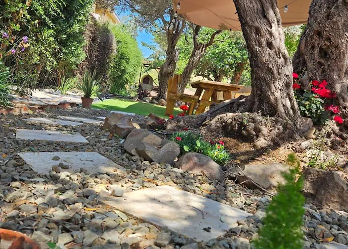 Traditional Adobe House In Evrychou With Cozy Garden And Fireplace! Holiday home Nicosia