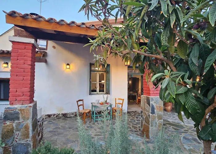 Traditional Adobe House In Evrychou With Cozy Garden And Fireplace! Nicosia