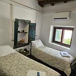 Nyaraló Traditional Adobe House In Evrychou With Cozy Garden And Fireplace! *
