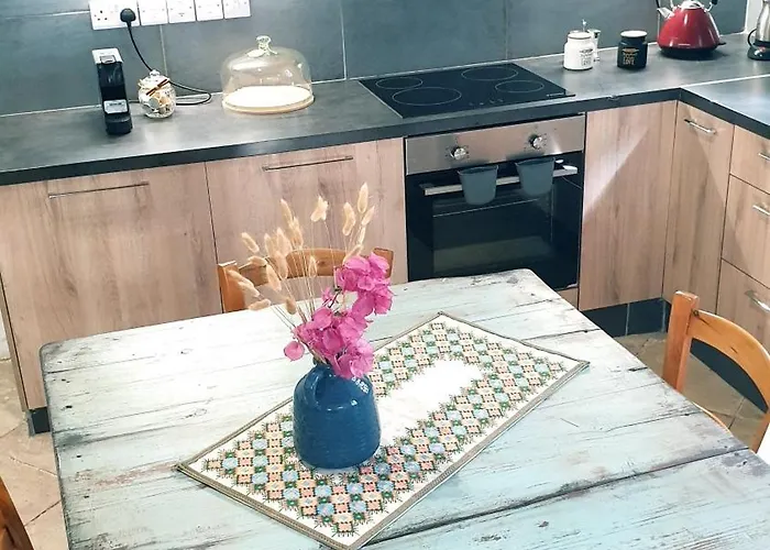 Traditional Adobe House In Evrychou With Cozy Garden And Fireplace! Nicosia